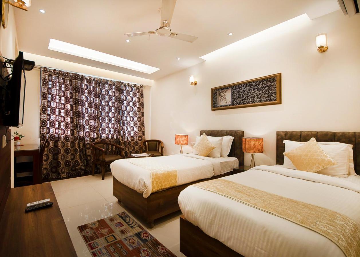 Imperial Apartment Fortis Gurgaon Zewnętrze zdjęcie